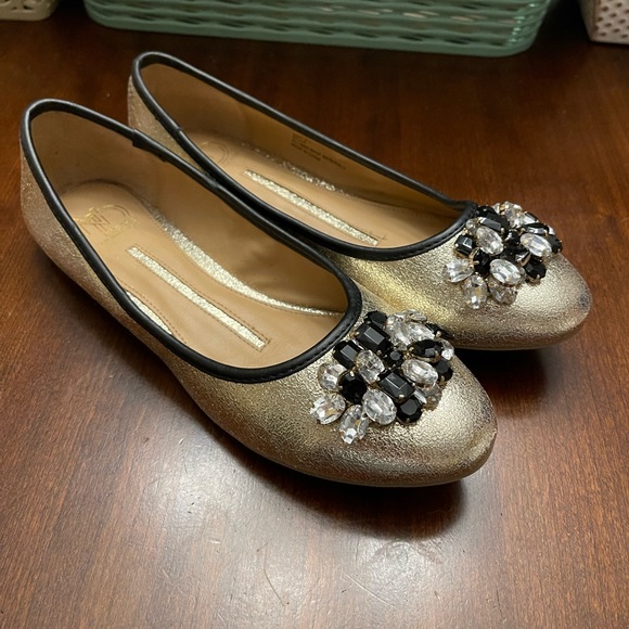 NWOT New Direction Bella Embellished Flats - Picture 3 of 7